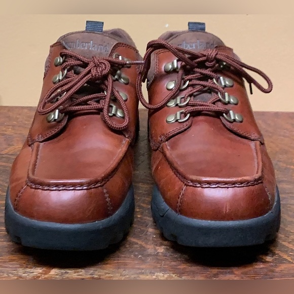 Men’s 9 Timberland Low/Mid Brown Leather Lug Sole Outdoorsman Woods Loafer Shoes - Picture 3 of 16